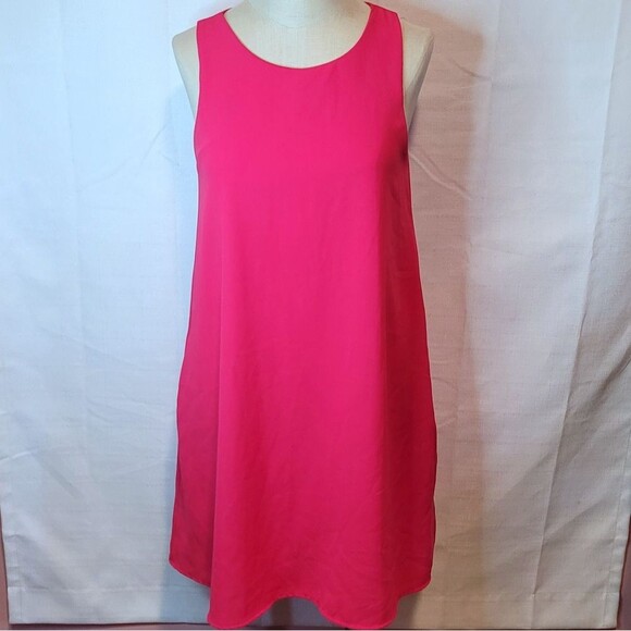 Everly Pink Barbiecore Keyhole Back Dress With Pockets Size Small - Picture 3 of 10